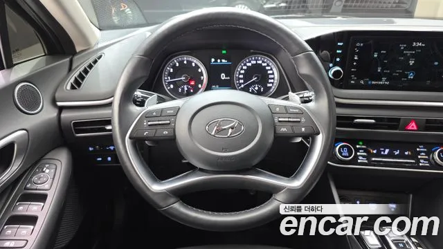 Hyundai Sonata — Фото автомобиля 12