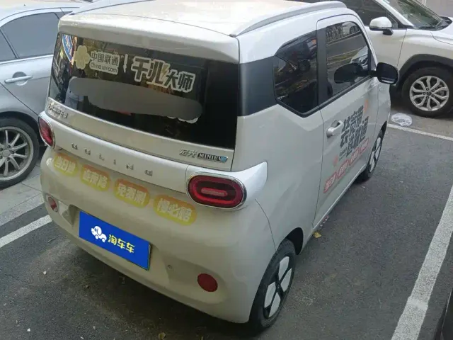 Wuling Hongguang Mini EV — Фото автомобиля 3