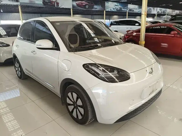 Wuling Bingo — Фото автомобиля 3