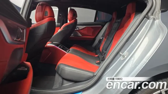 BMW 8 Series G15 — Фото автомобиля 18