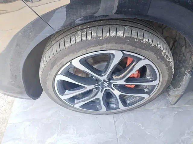 IM Motors LS6 — Фото автомобиля 24