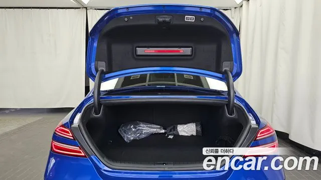 Genesis G70 Новый G70 Бензин 3.3T 4WD — Фото автомобиля 20