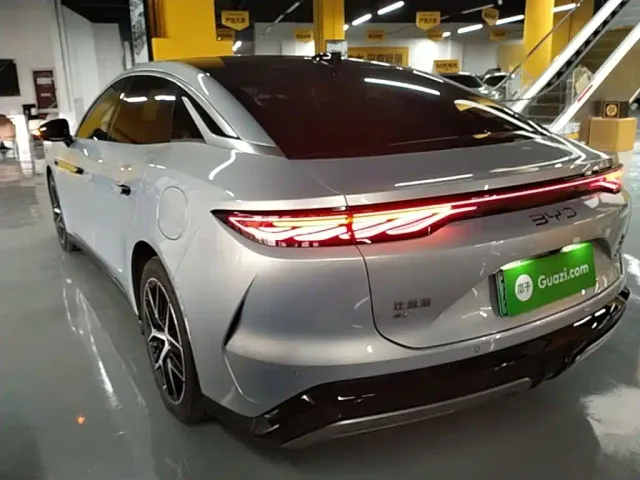 BYD Han L — Фото автомобиля 4