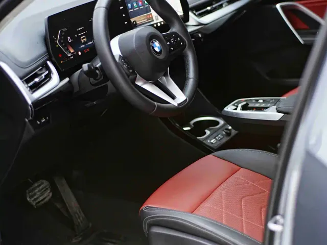 BMW X1 — Фото автомобиля 11