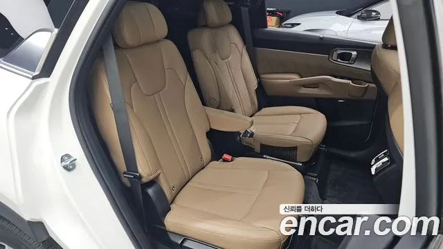 Kia Sorento Новый Sorento 4 поколение Бензин 2.5T 2WD — Фото автомобиля 26