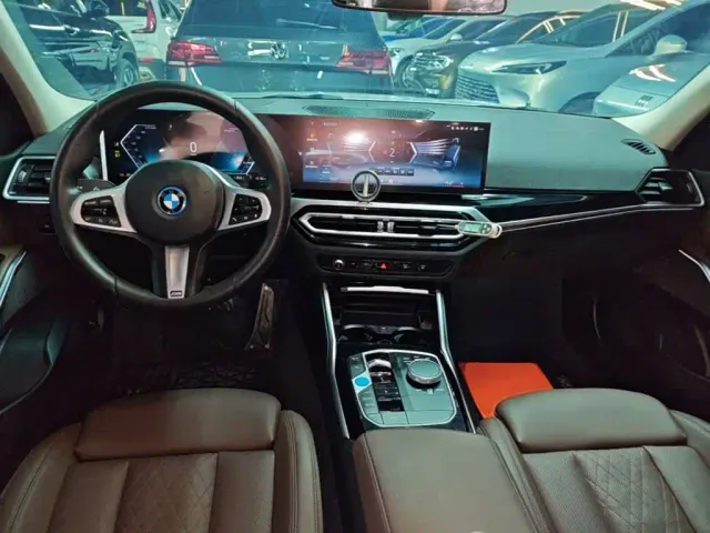 BMW i3 — Фото автомобиля 9