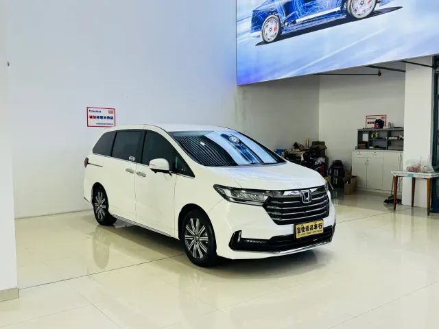 Фотография автомобиля — Honda Odyssey