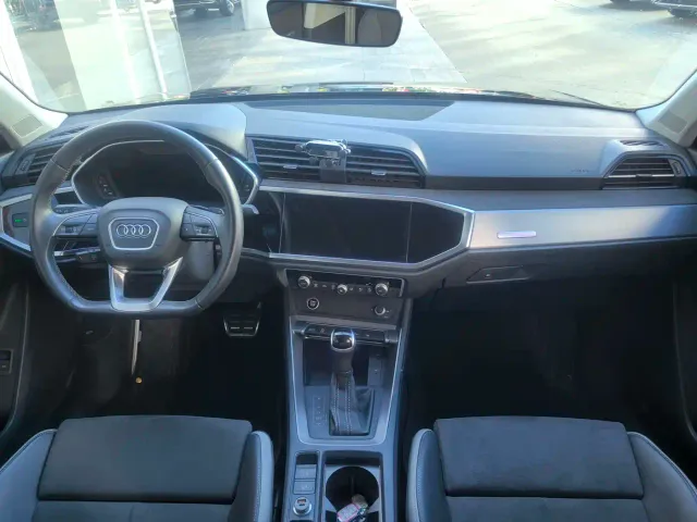 Audi Q3 — Фото автомобиля 9