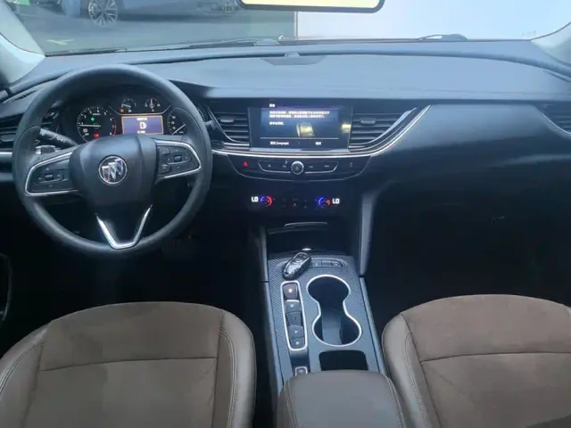 Buick Regal — Фото автомобиля 12