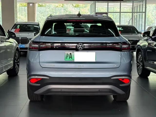 Volkswagen ID.4 X — Фото автомобиля 4