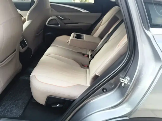 BYD Song Pro — Фото автомобиля 16