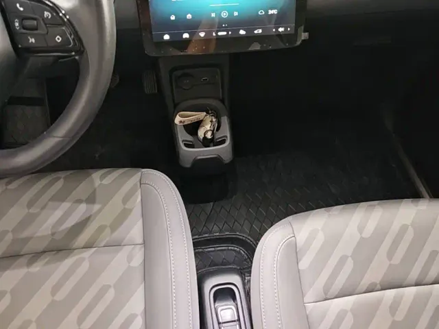 Leapmotor T03 — Фото автомобиля 13