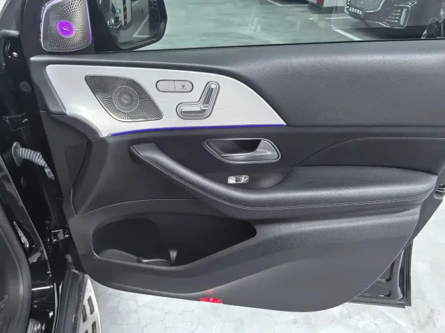 Mercedes-Benz GLE-Class — Фото автомобиля 13