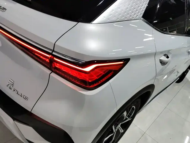 BYD Yuan PLUS — Фото автомобиля 7