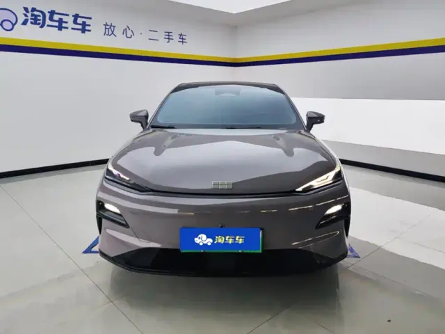 Geely Galaxy Xingyao 8 — Фото автомобиля 2