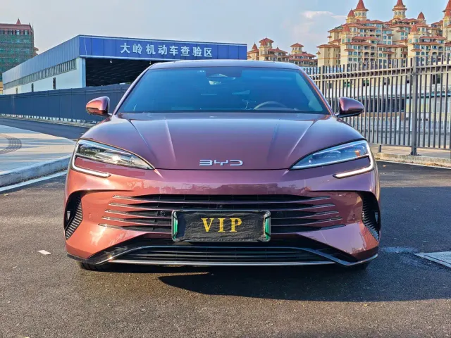 BYD Seal — Фото автомобиля 2