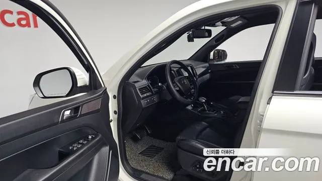 KG_Mobility_Ssangyong Rexton Новый Rexton Sport Khan Дизель 2.2 4WD — Фото автомобиля 10