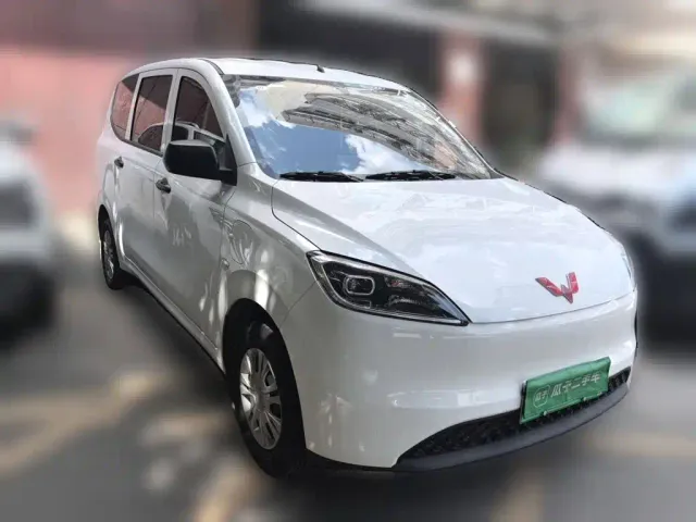 Wuling Hongguang — Фото автомобиля 3