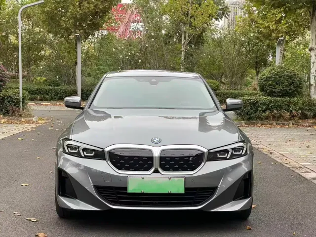 BMW i3 — Фото автомобиля 2