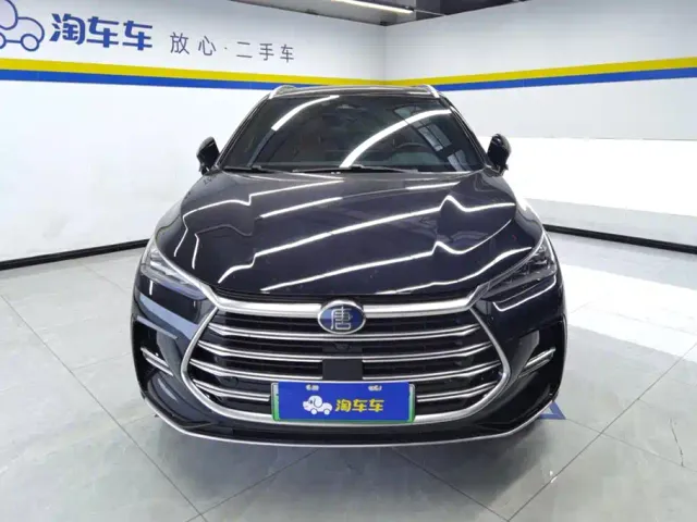 BYD Tang — Фото автомобиля 2