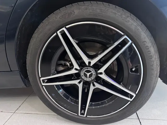 Mercedes-Benz C-Class — Фото автомобиля 16