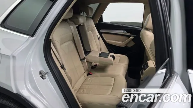 Audi Q5 45 TFSI quattro — Фото автомобиля 11