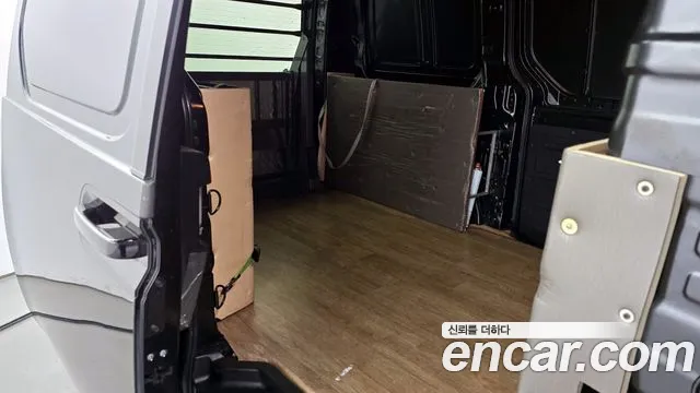 Hyundai Staria Staria Карго 3 места — Фото автомобиля 13