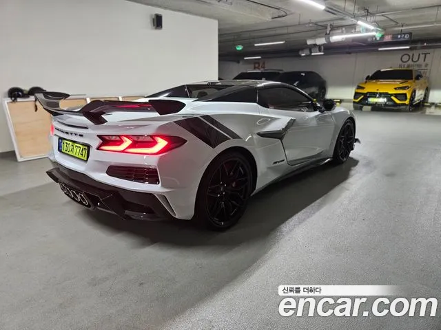Chevrolet Corvette — Фото автомобиля 2