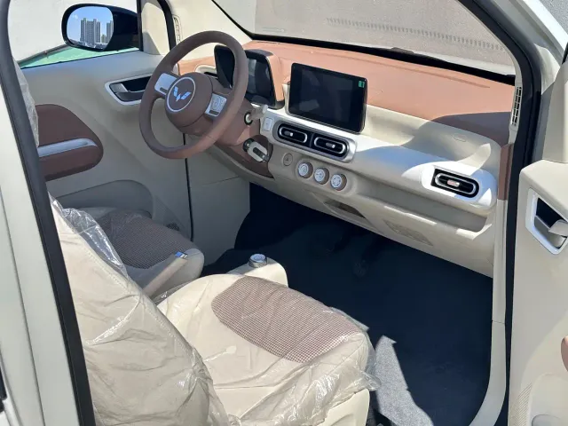 Wuling Hongguang Mini EV — Фото автомобиля 10