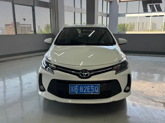 Toyota Vios FS — Фото автомобиля 2