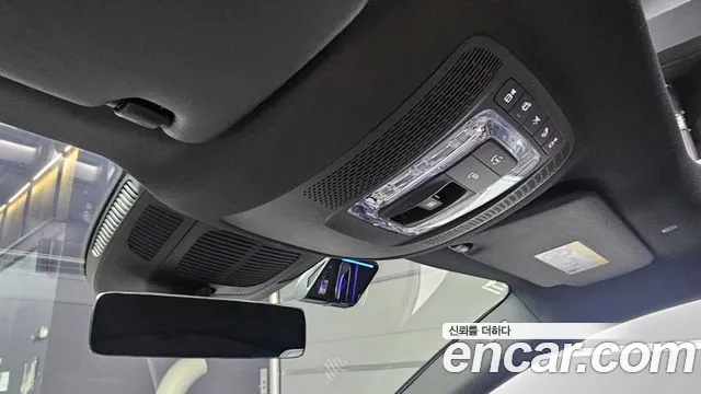 Mercedes-Benz GLE-Class — Фото автомобиля 27