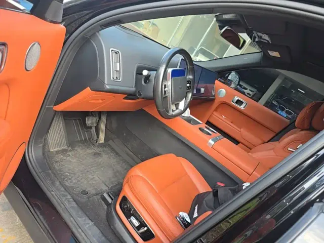 Li Auto L7 — Фото автомобиля 14