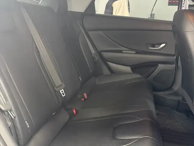 Hyundai Elantra — Фото автомобиля 13