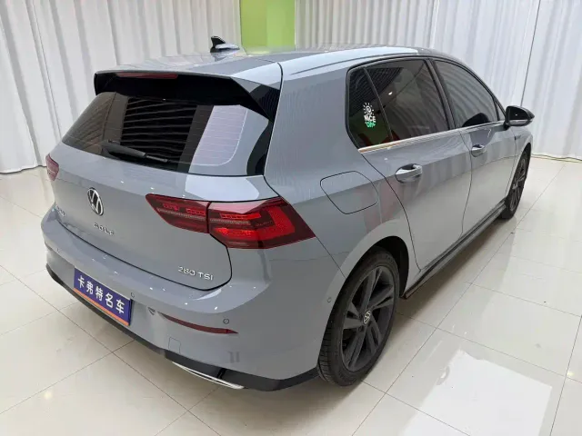 Volkswagen Golf — Фото автомобиля 19