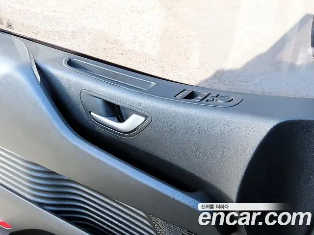 Hyundai Staria — Фото автомобиля 17
