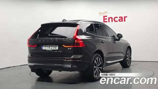 Вольво XC60 — Фото автомобиля 2