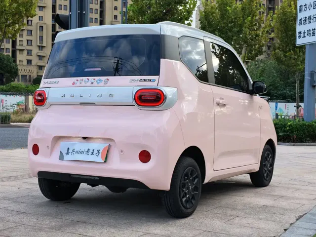 Wuling Hongguang Mini EV — Фото автомобиля 6