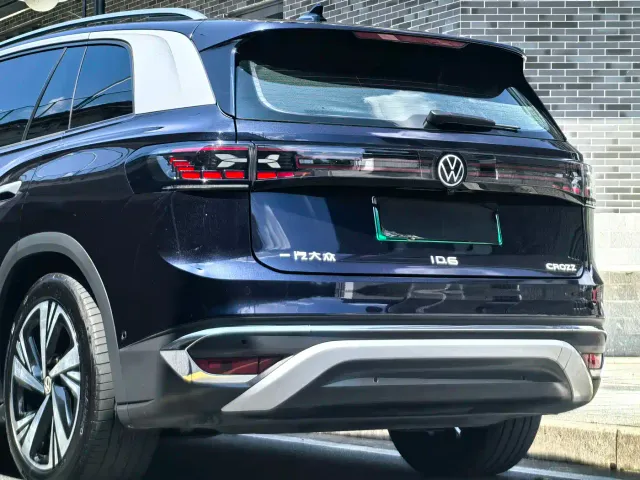 Volkswagen ID.6 Crozz — Фото автомобиля 15