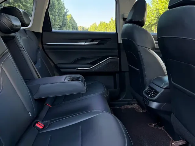 Haval H6 — Фото автомобиля 11