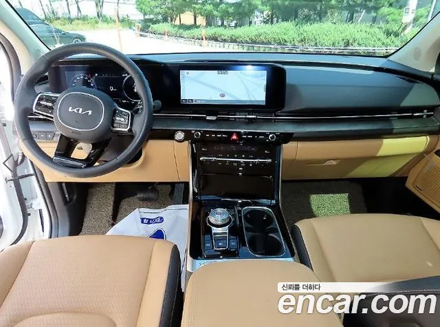 Kia Carnival Generation 4 — Фото автомобиля 7