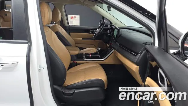 Kia Carnival — Фото автомобиля 17
