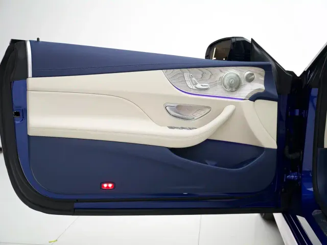 Mercedes-Benz E-Class — Фото автомобиля 8