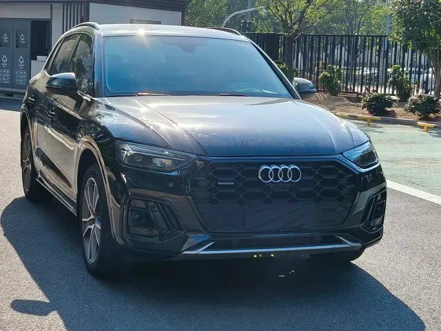 Audi Q5L — Фото автомобиля 3