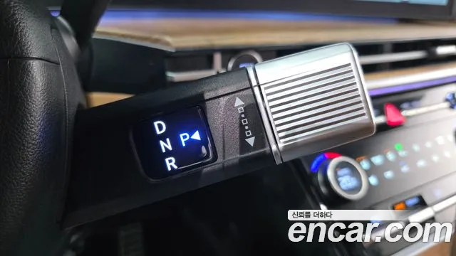 Hyundai Santa Fe — Фото автомобиля 25