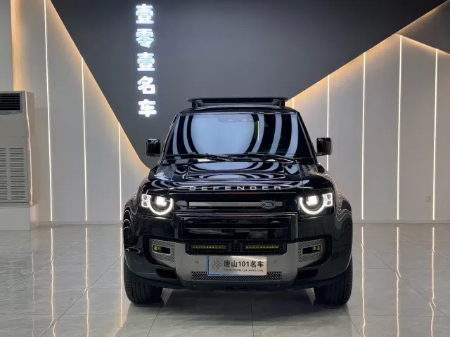 Land Rover Defender — Фото автомобиля 2