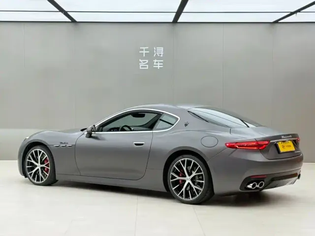 Maserati GranTurismo — Фото автомобиля 15