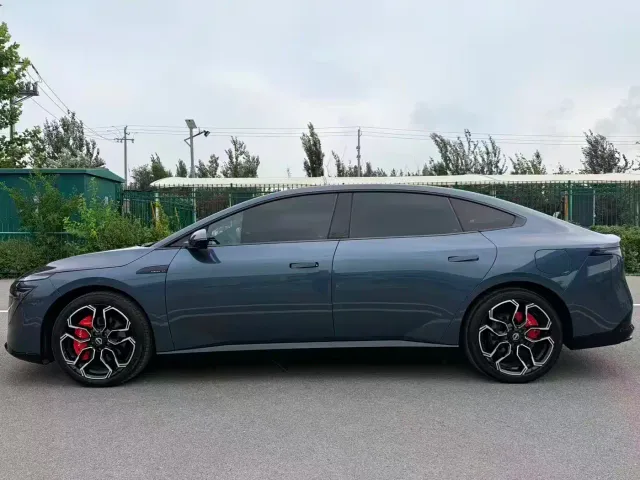 Nissan N7 — Фото автомобиля 7