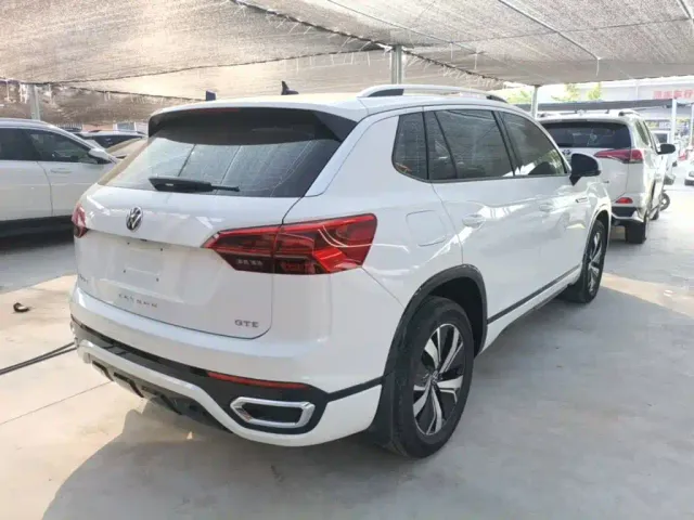 Volkswagen Tayron GTE Plug-in Hybrid — Фото автомобиля 6
