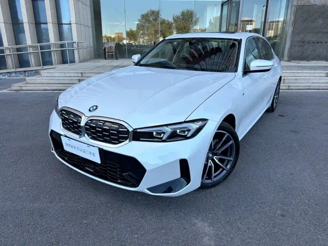 Фотография автомобиля — BMW 3 Series