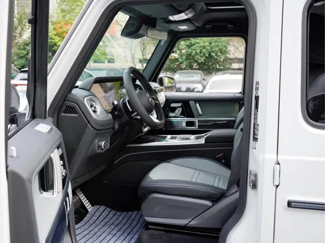 Mercedes-Benz G-Class — Фото автомобиля 12